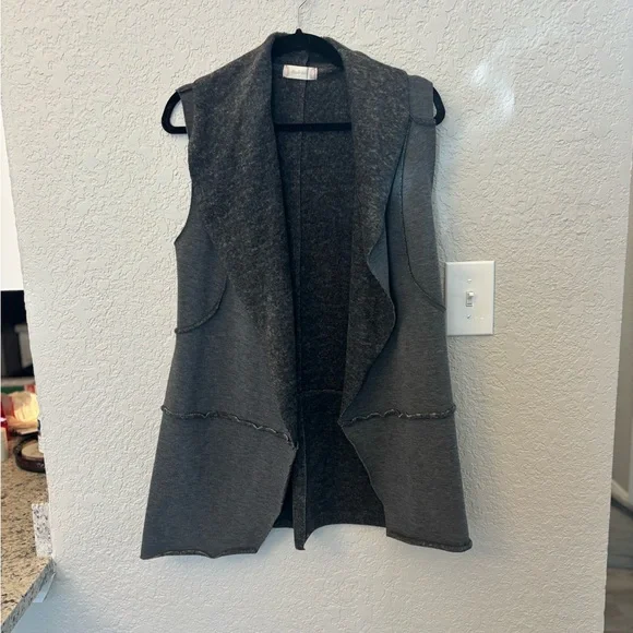 Altar'd State Grey Vest 🪻 - Picture 3 of 7